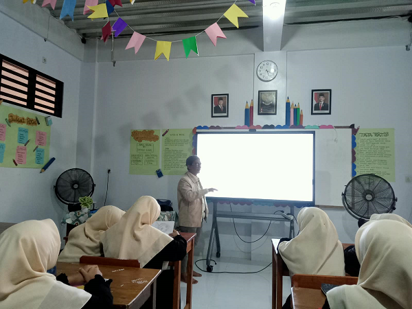1jurnalistikpesantren.png